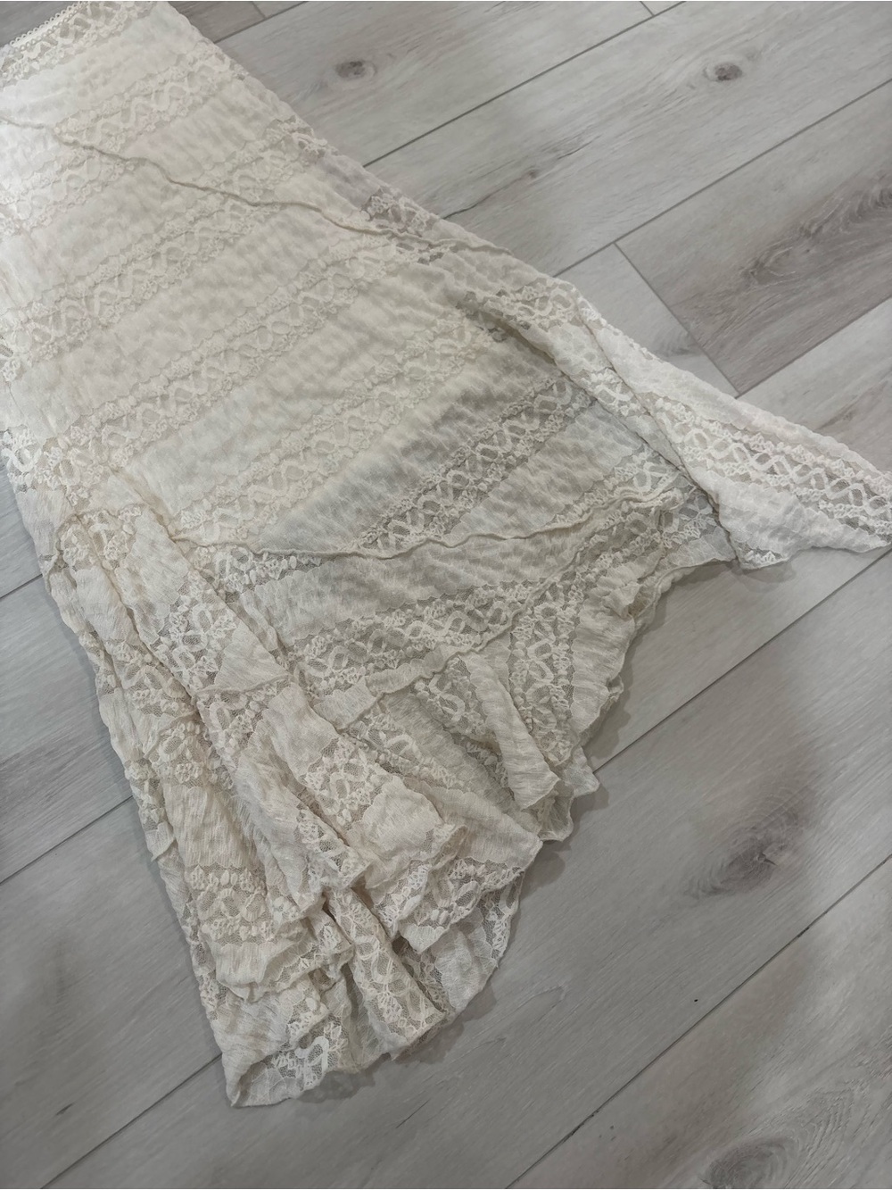 WEST OF MELROSE Lace Cream Asymmetrical Womens Midi Skirt XS - Picture 6 of 8